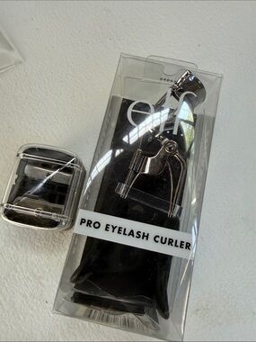 Set of 5 bundle - ELF Pro Eyelash Curler - Silver and Black etc